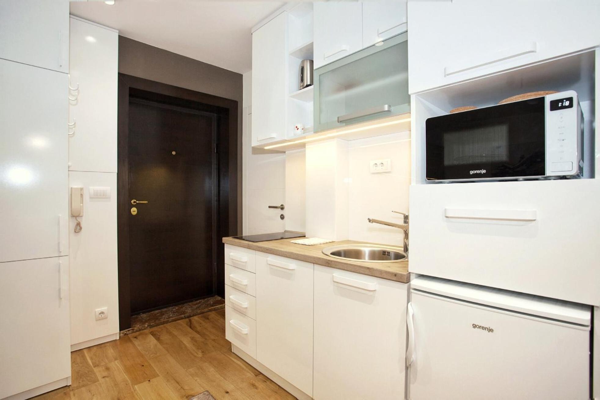 Hostgost Selected Suites - Skadarlija Square Belgrado Buitenkant foto