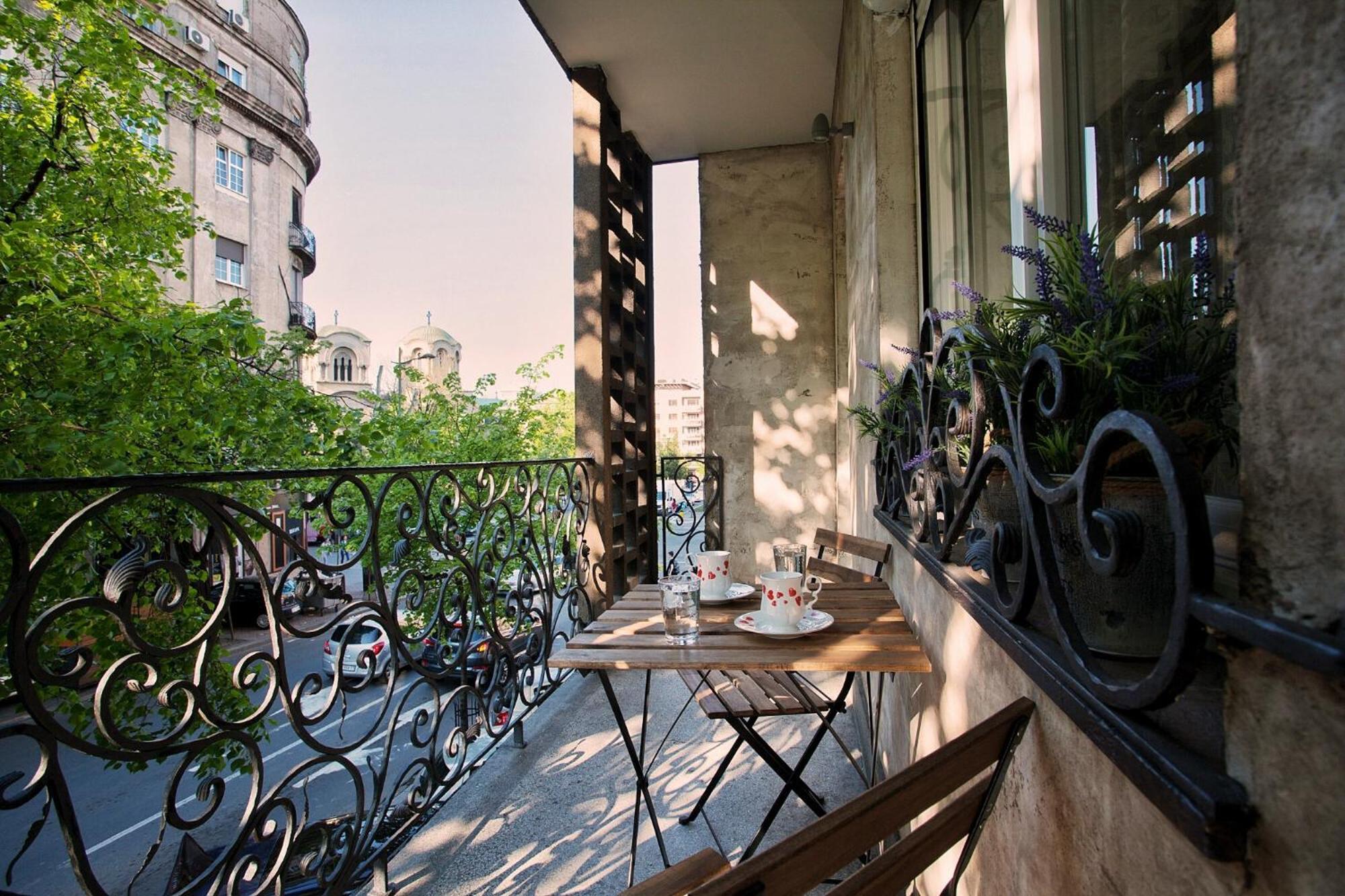 Hostgost Selected Suites - Skadarlija Square Belgrado Buitenkant foto