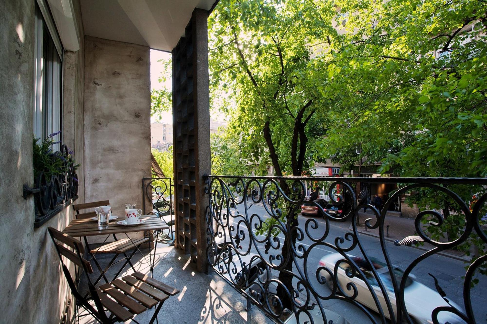 Hostgost Selected Suites - Skadarlija Square Belgrado Buitenkant foto