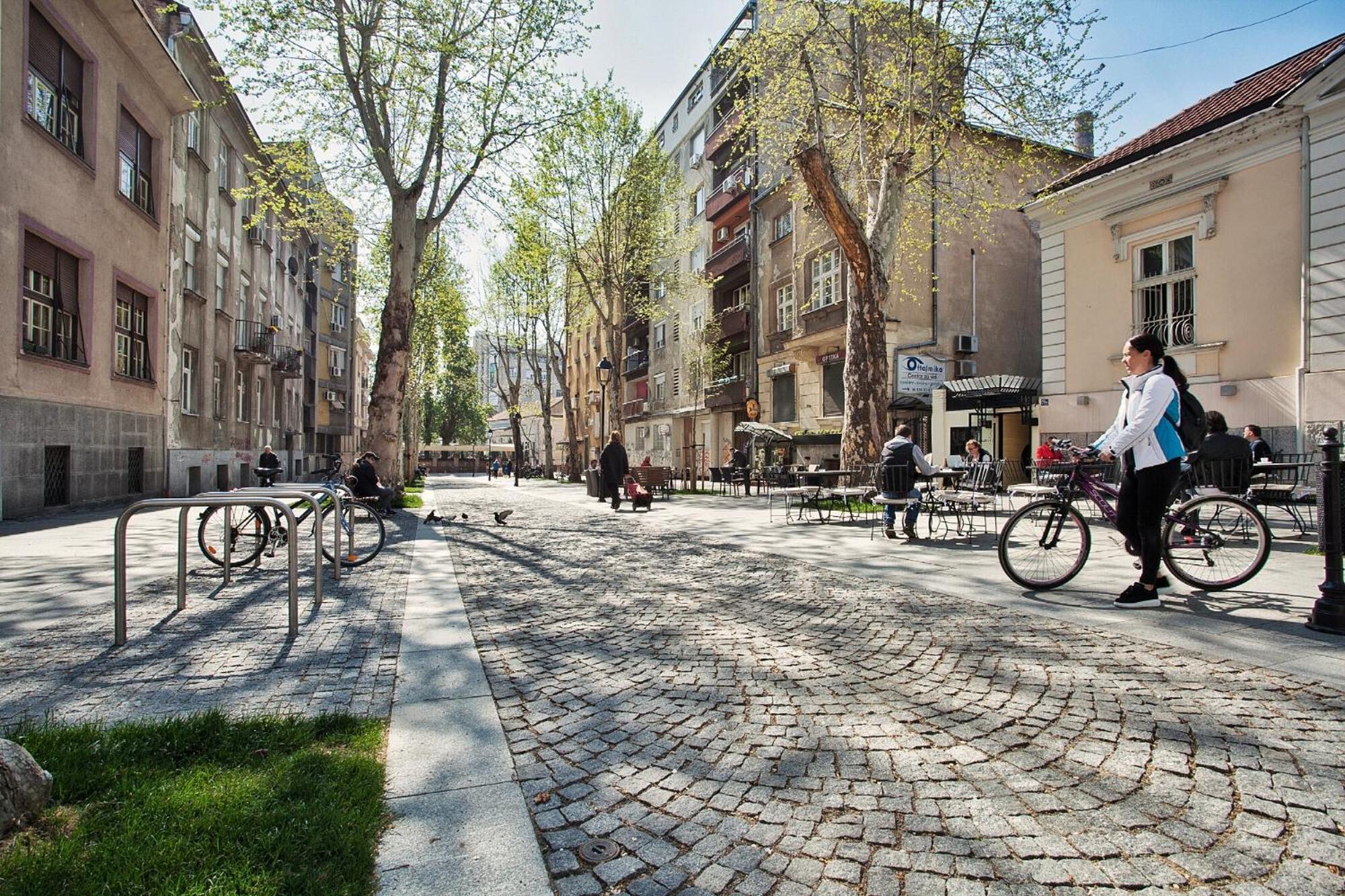 Hostgost Selected Suites - Skadarlija Square Belgrado Buitenkant foto